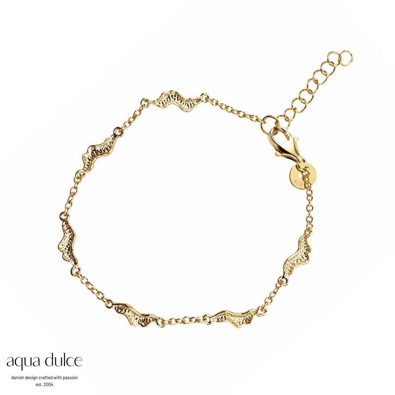 Aqua Dulce Tari Bracelet – Golden ✨