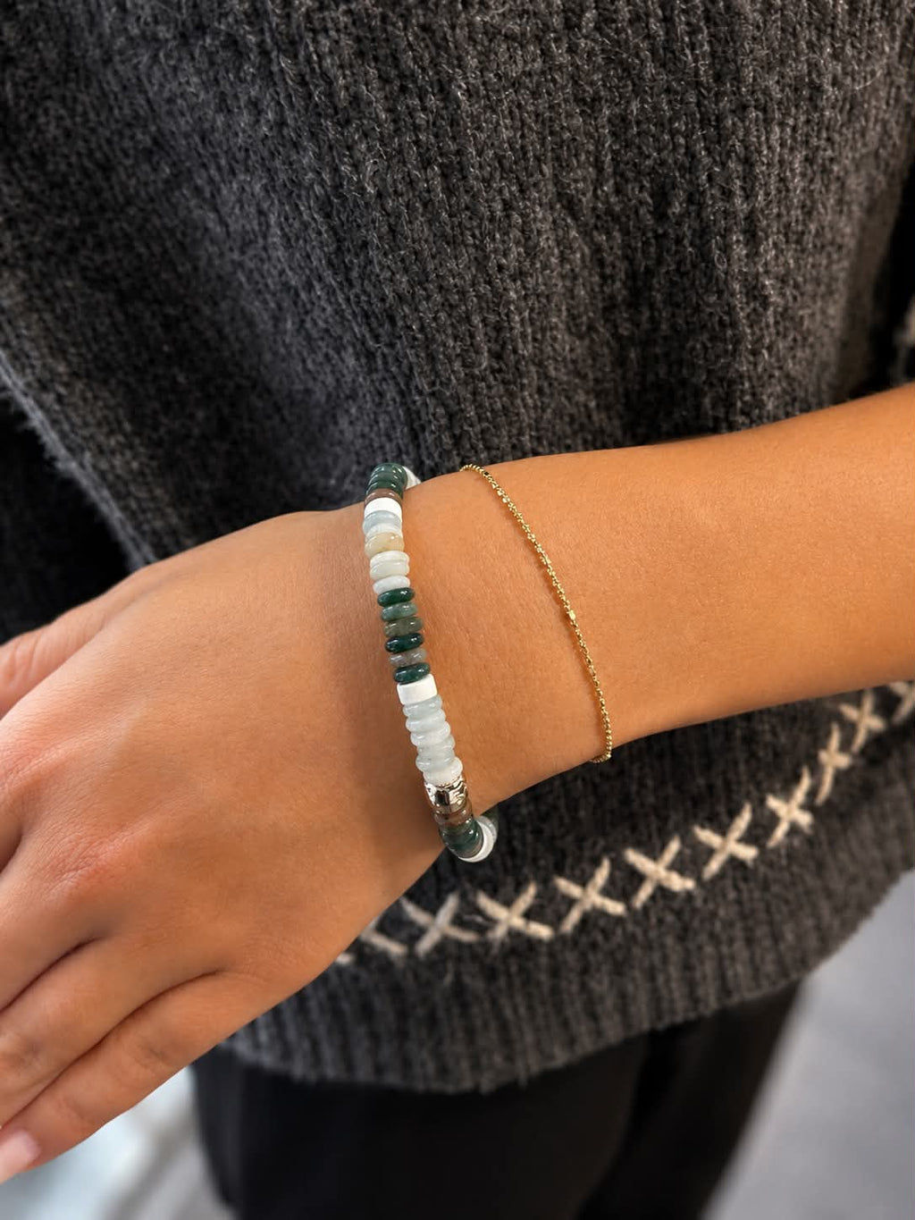 Heinzendorff armbånd med amazonit, howlit og agat