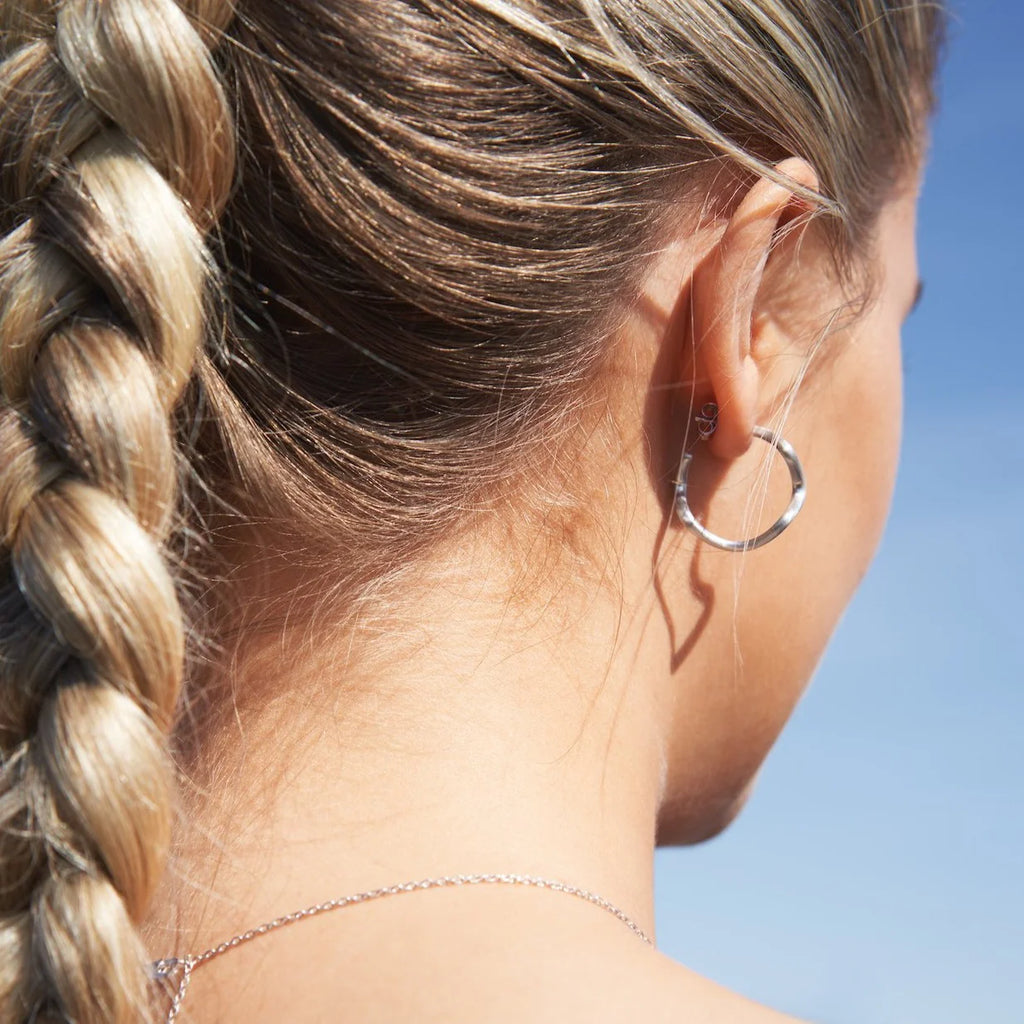 By Biehl wave hoops sølv