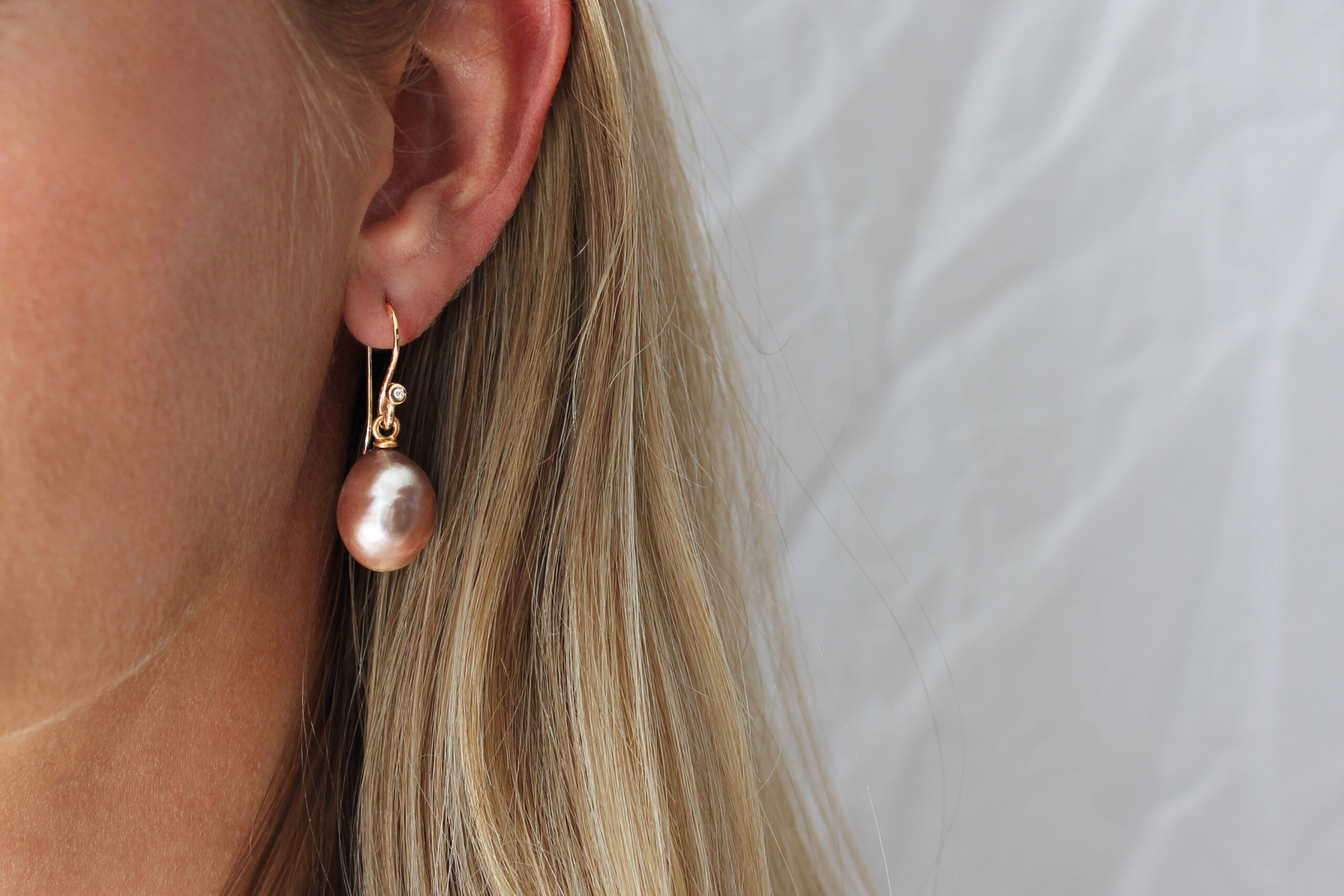 Ophelia ørebøjler 14 kt. 0,02 ct. TW/VS