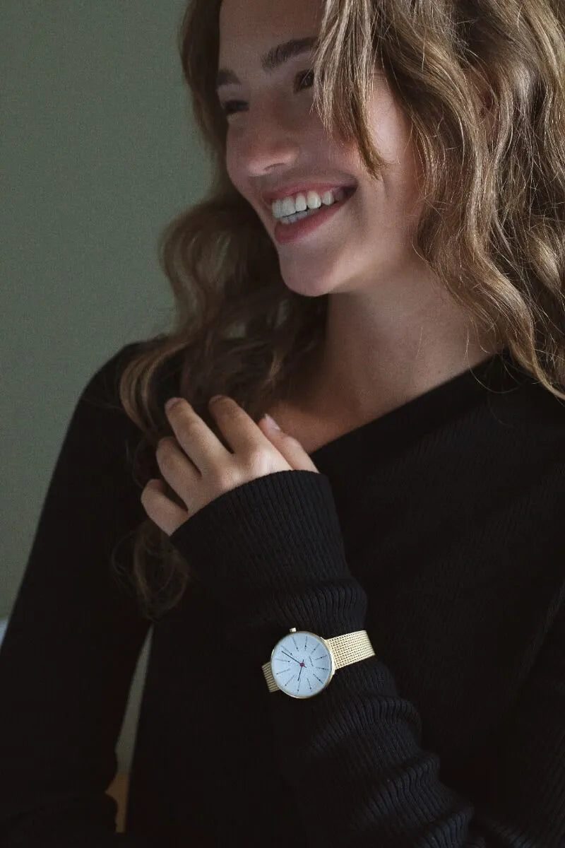 Arne Jacobsen Bankers white 34mm