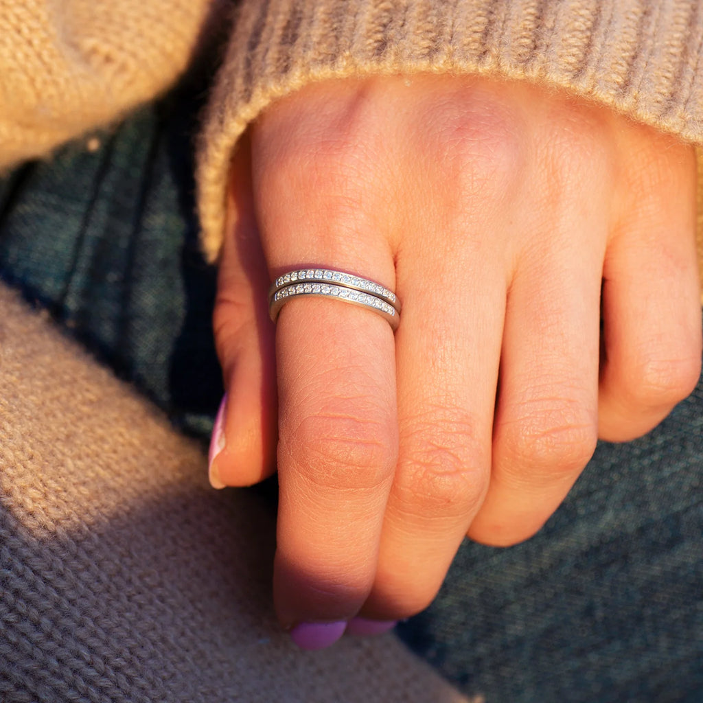 By Biehl Ocean Flow Sparkle ring