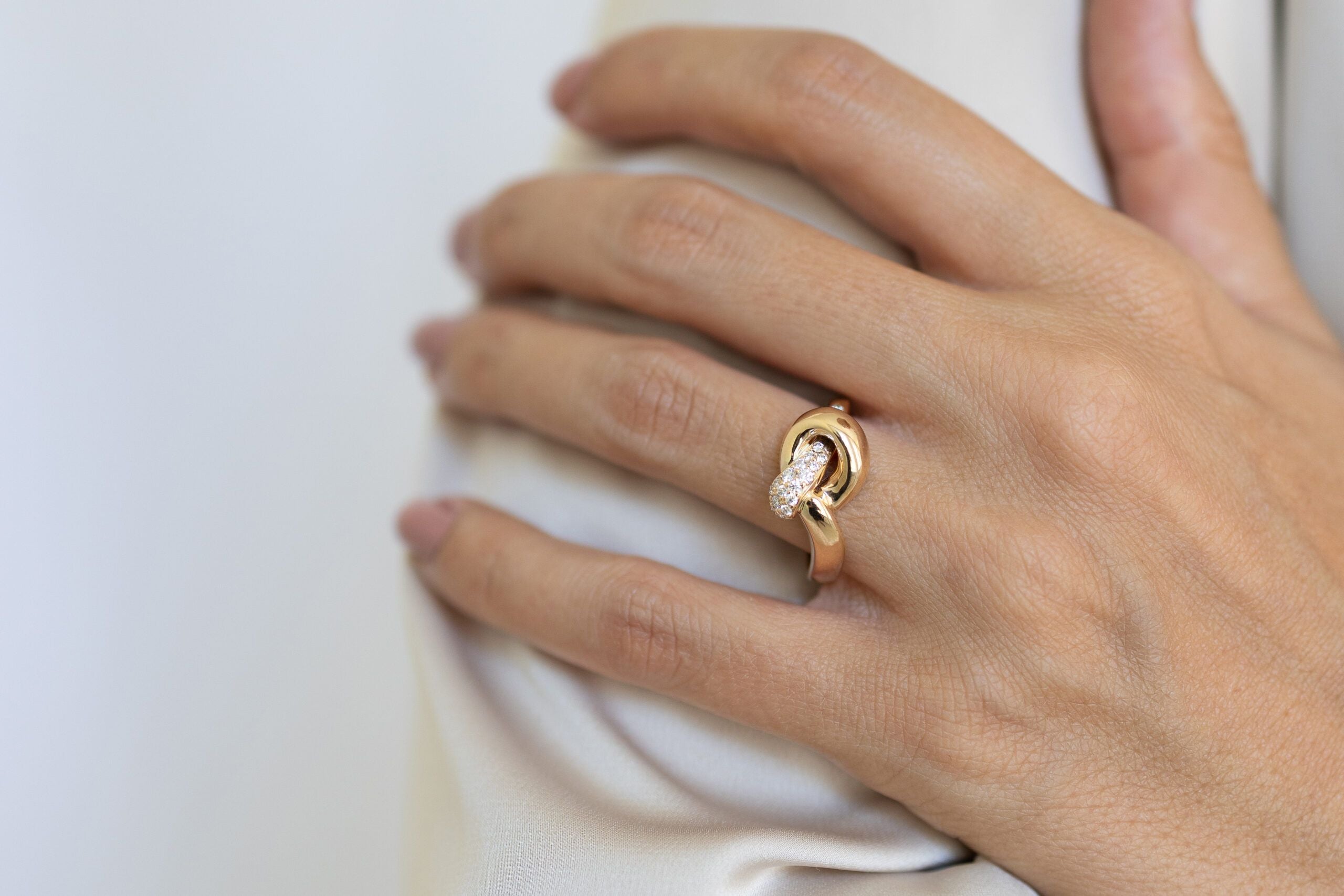 Knude ring 14 kt. 0,26 ct. TW/VS